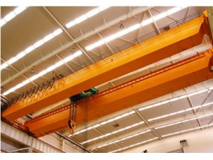 HS型葫芦双梁桥式起重机是参照采用国内外最新标准，采用现代化的计算软件设计制造的的起重机。